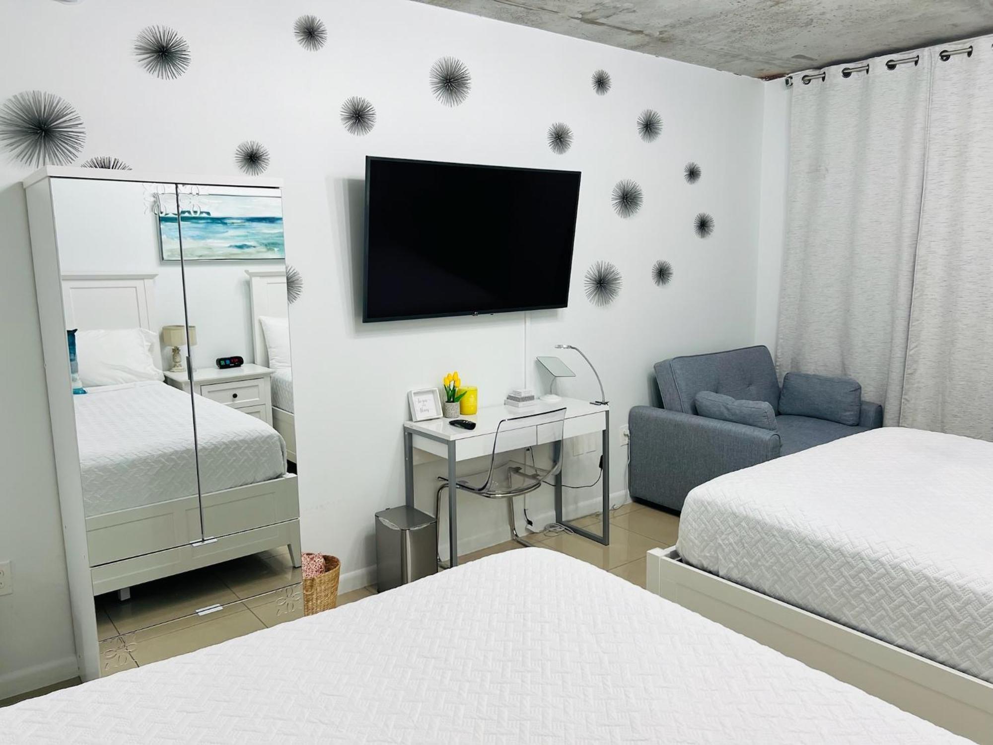Spacious 2Bd 2Bth At Midblock Miami Luaran gambar